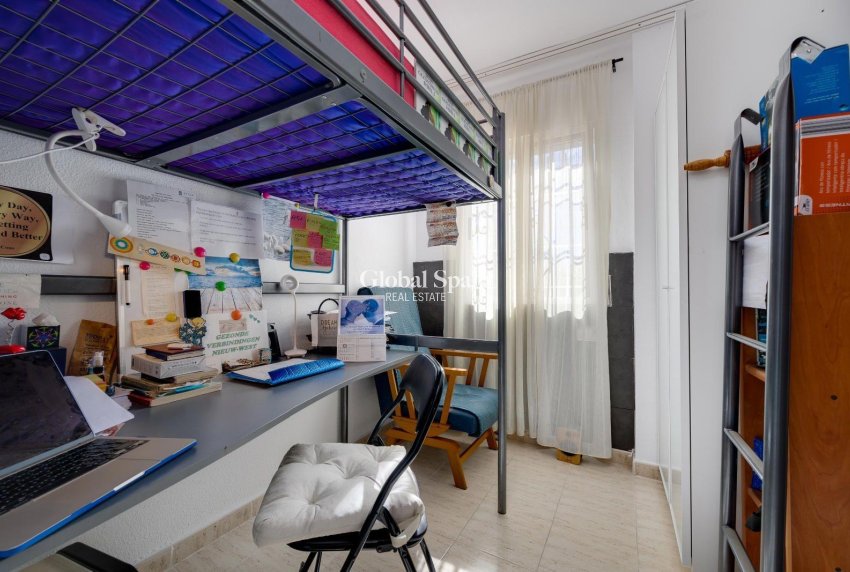 Venta - APARTAMENTO -
TORREVIEJA - La Siesta - El Salado - Torreta