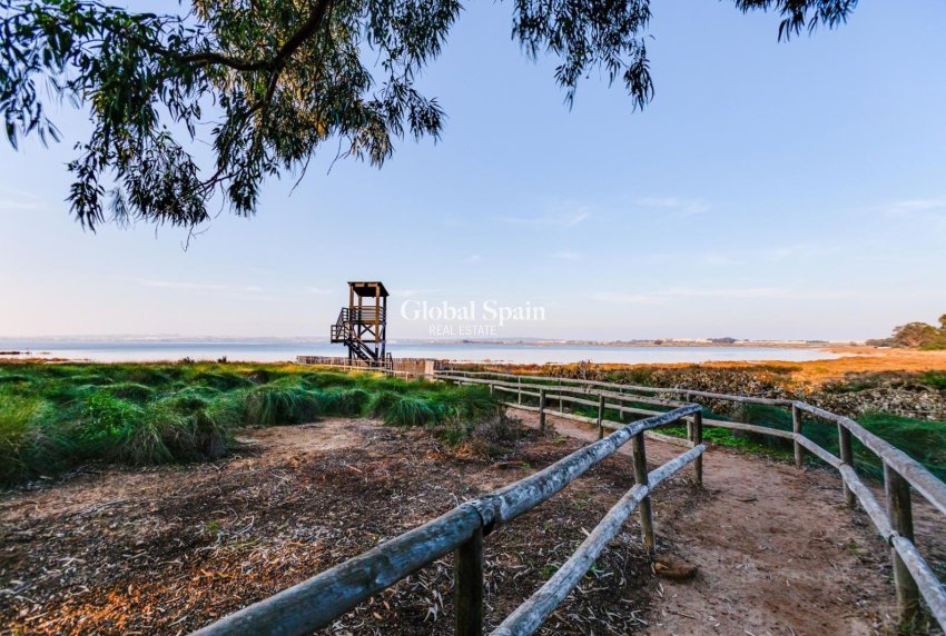Venta - APARTAMENTO -
TORREVIEJA - La Siesta - El Salado - Torreta