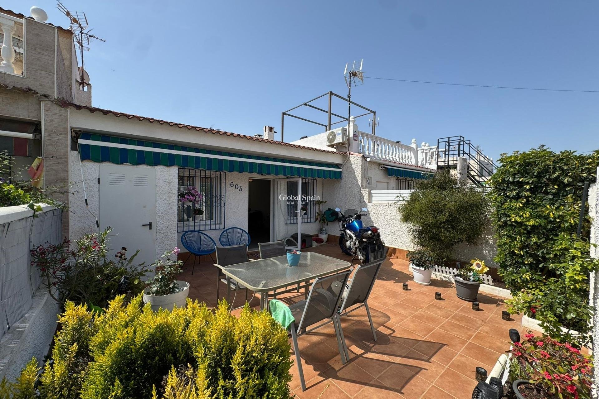 Venta - APARTAMENTO -
TORREVIEJA - La Siesta - El Salado - Torreta