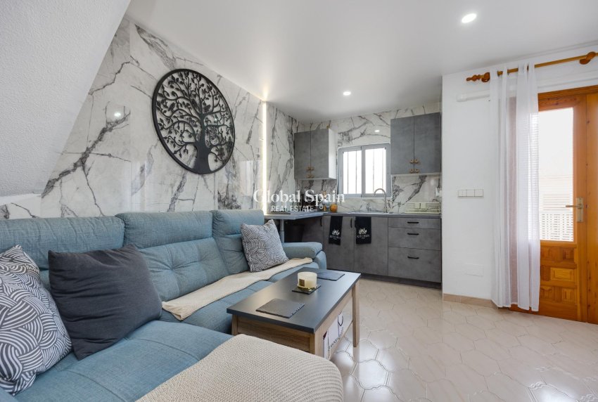 Venta - APARTAMENTO -
TORREVIEJA - La Siesta - El Salado - Torreta