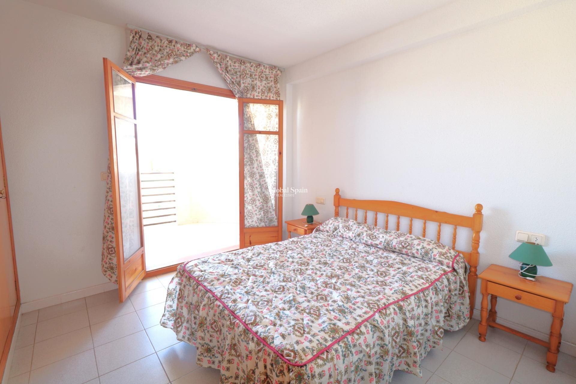 Venta - APARTAMENTO -
TORREVIEJA - La Veleta