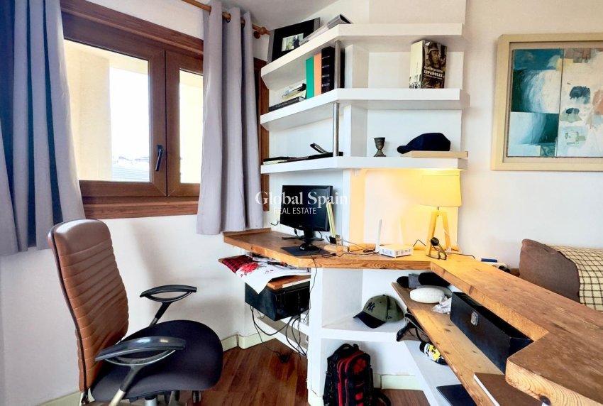 Venta - APARTAMENTO -
TORREVIEJA - La Veleta