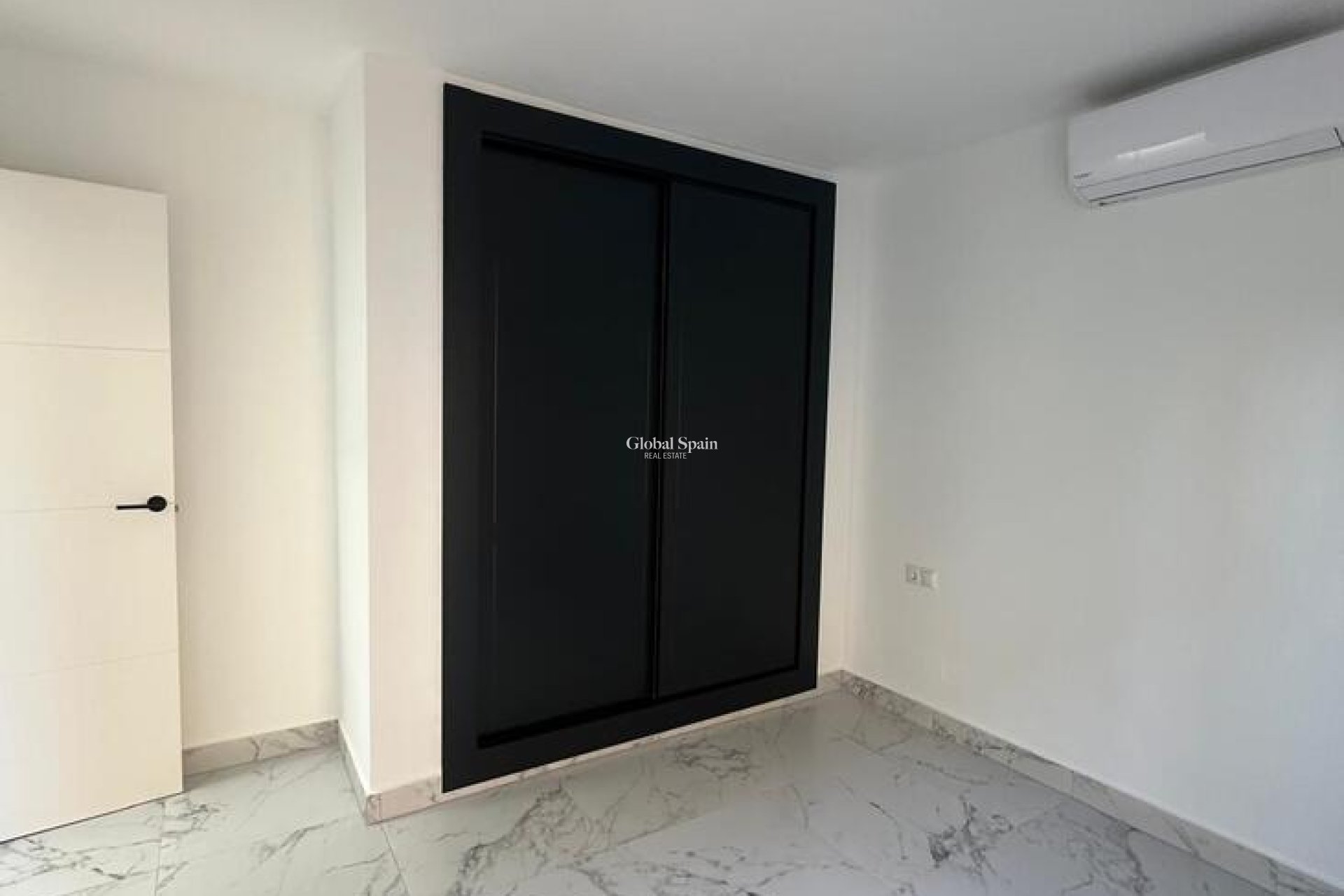 Venta - APARTAMENTO -
TORREVIEJA - La Veleta