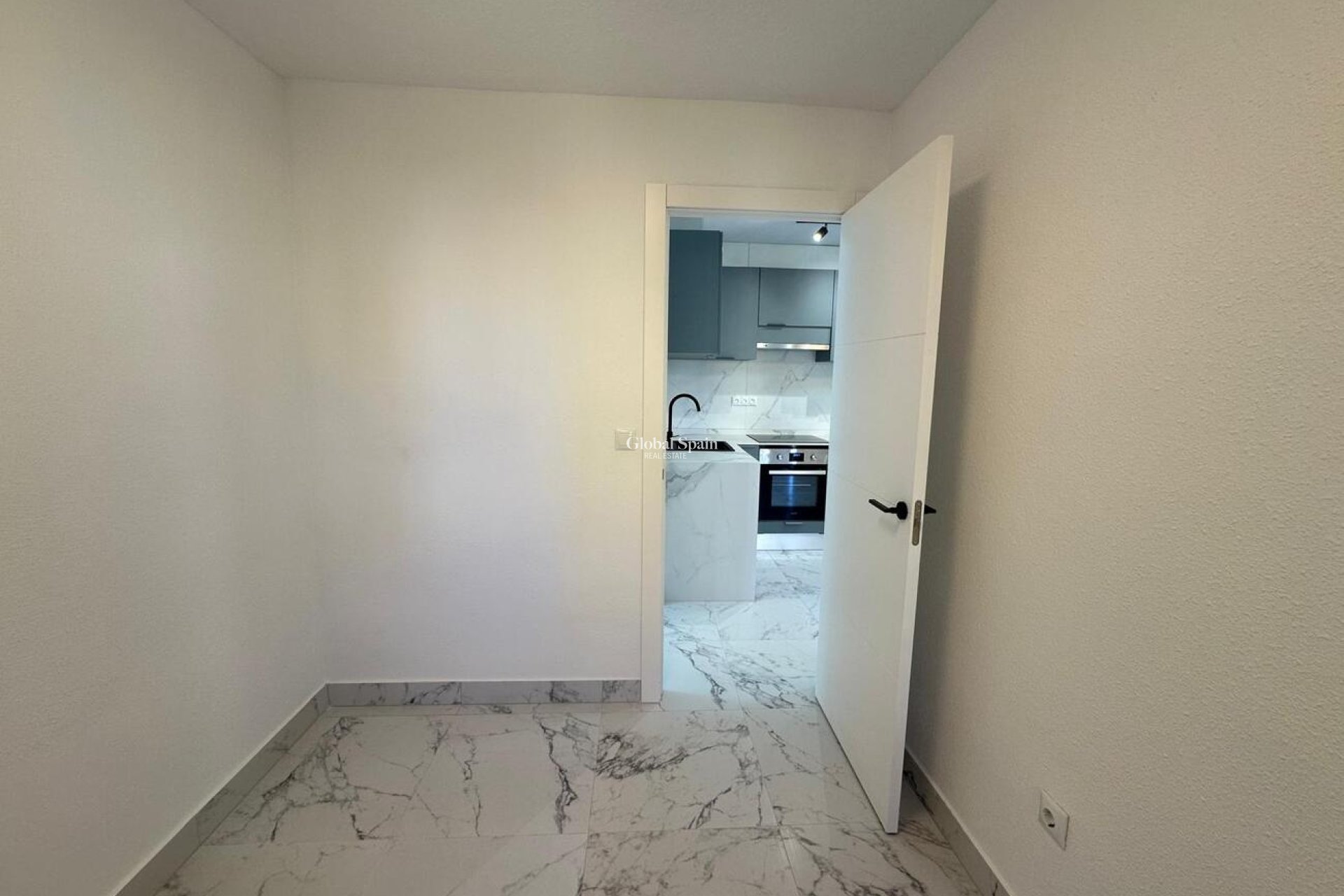 Venta - APARTAMENTO -
TORREVIEJA - La Veleta