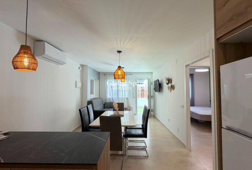 Venta - APARTAMENTO -
TORREVIEJA - La Veleta