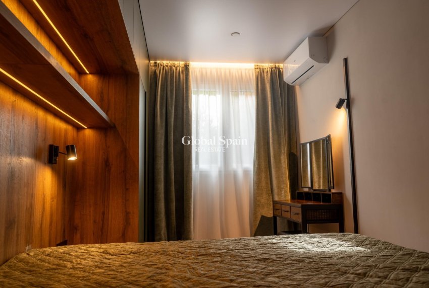 Venta - APARTAMENTO -
TORREVIEJA - La Veleta