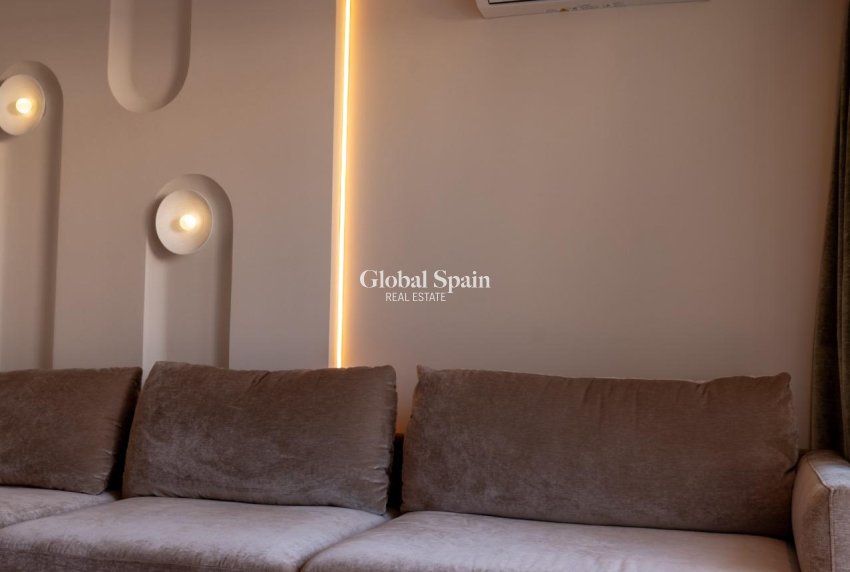 Venta - APARTAMENTO -
TORREVIEJA - La Veleta