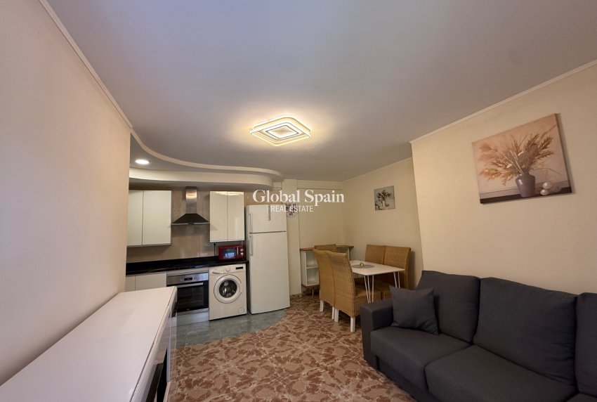 Venta - APARTAMENTO -
TORREVIEJA - La veleta