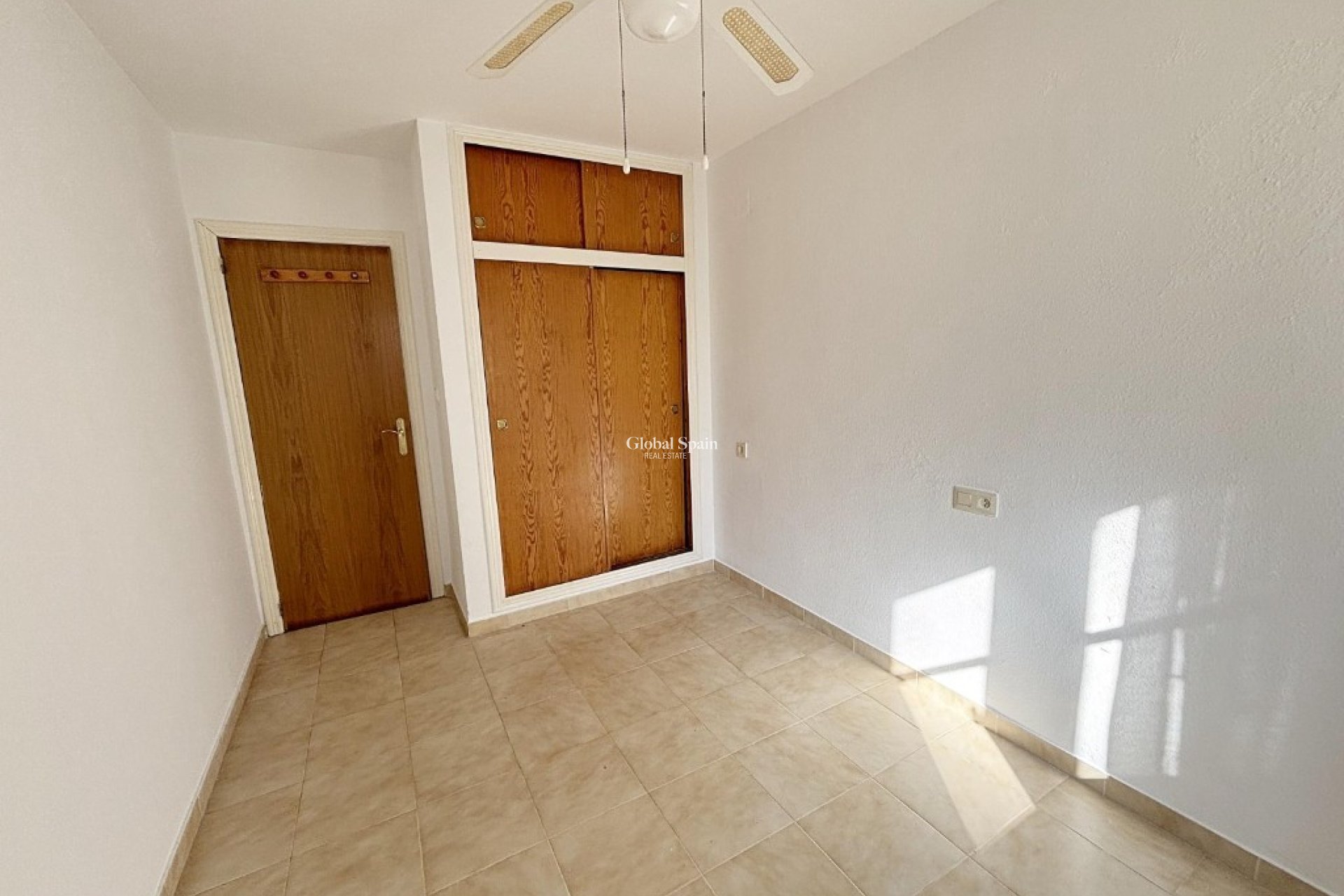 Venta - Apartamento -
TORREVIEJA - Lago jardin