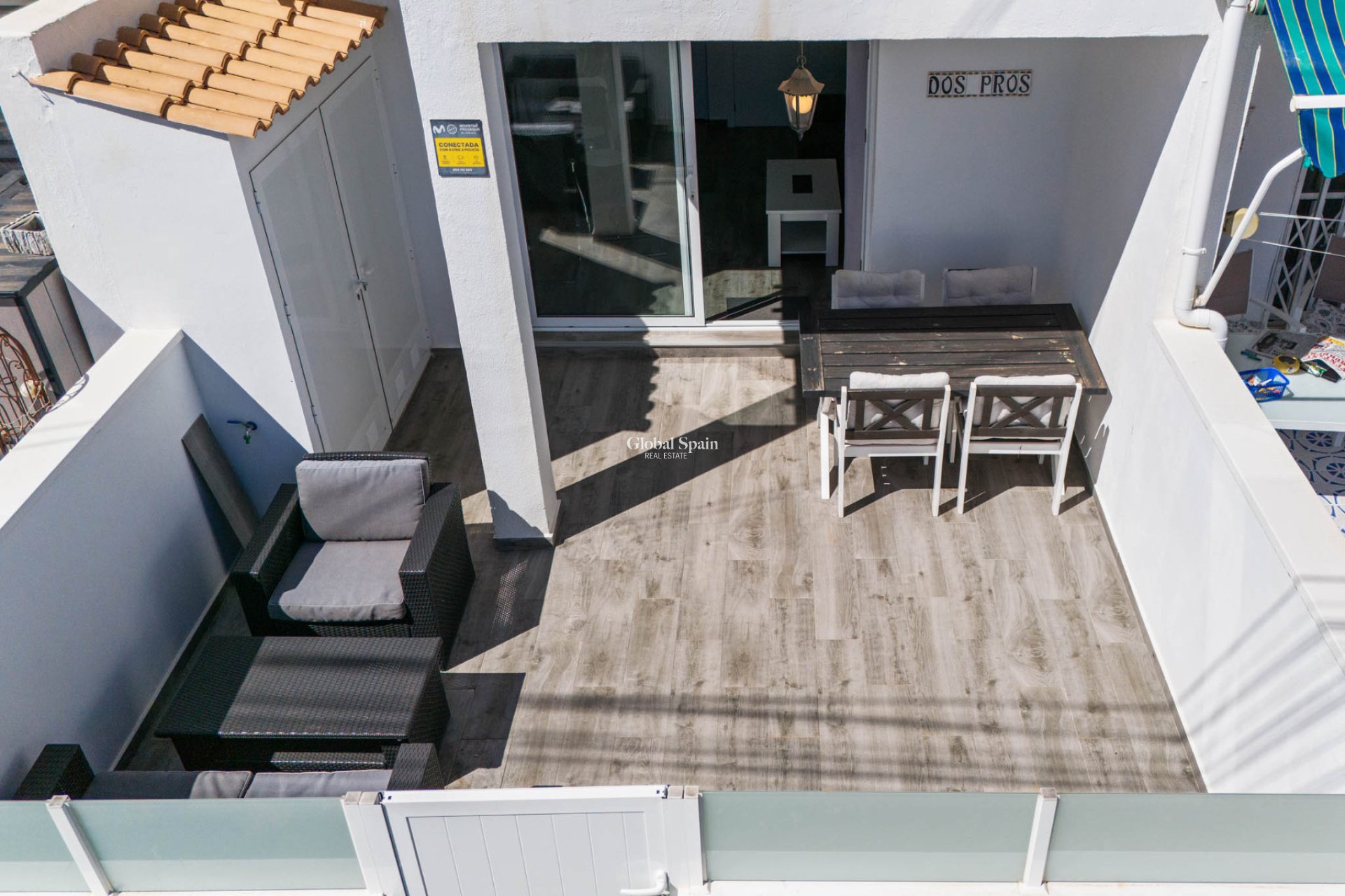 Venta - APARTAMENTO -
TORREVIEJA - Lago jardin