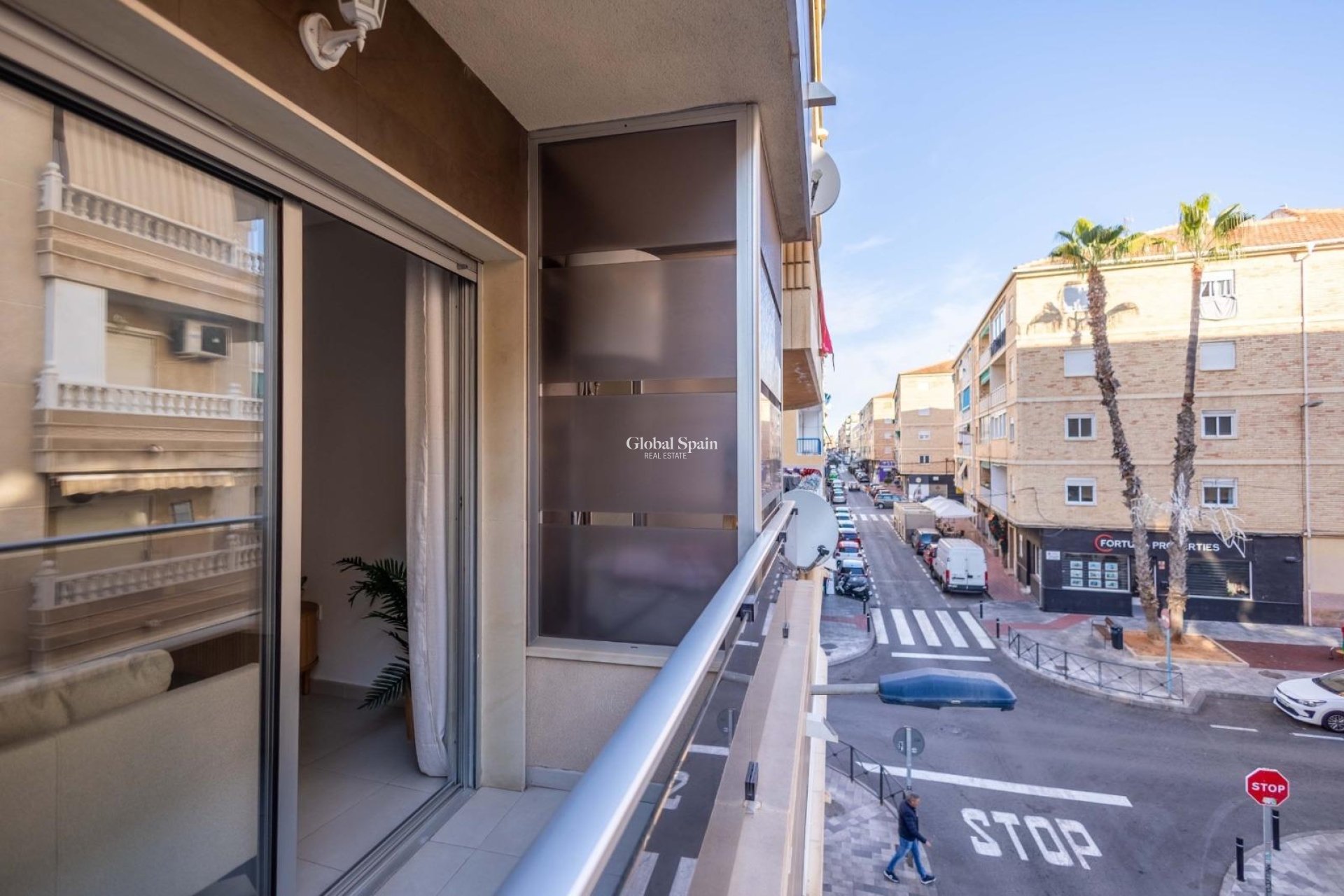 Venta - APARTAMENTO -
TORREVIEJA - Las calas