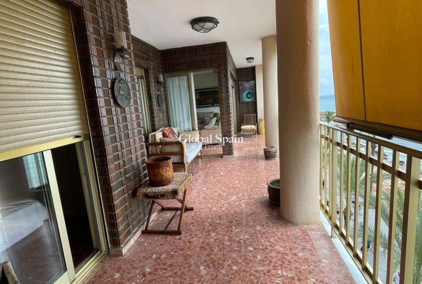 Venta - APARTAMENTO -
TORREVIEJA - Las Piscinas Naturales