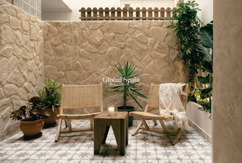 Venta - APARTAMENTO -
TORREVIEJA - Las Piscinas Naturales