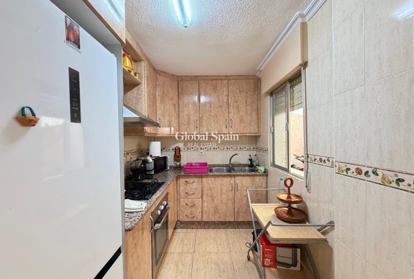 Venta - APARTAMENTO -
TORREVIEJA - Las Piscinas Naturales