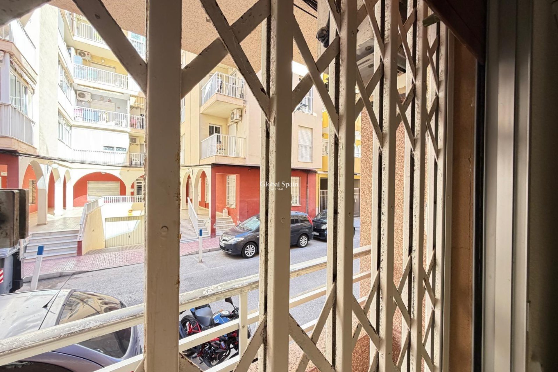 Venta - APARTAMENTO -
TORREVIEJA - Las Piscinas Naturales