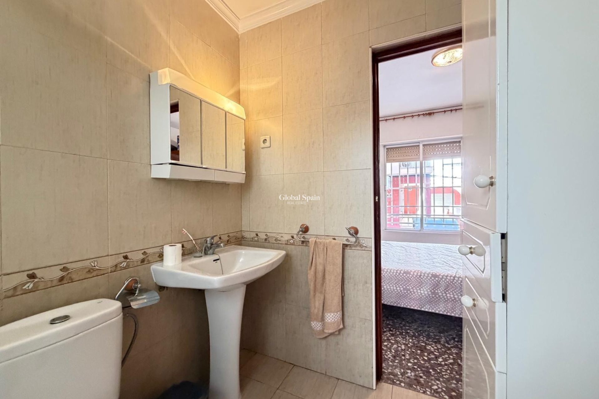 Venta - APARTAMENTO -
TORREVIEJA - Las Piscinas Naturales