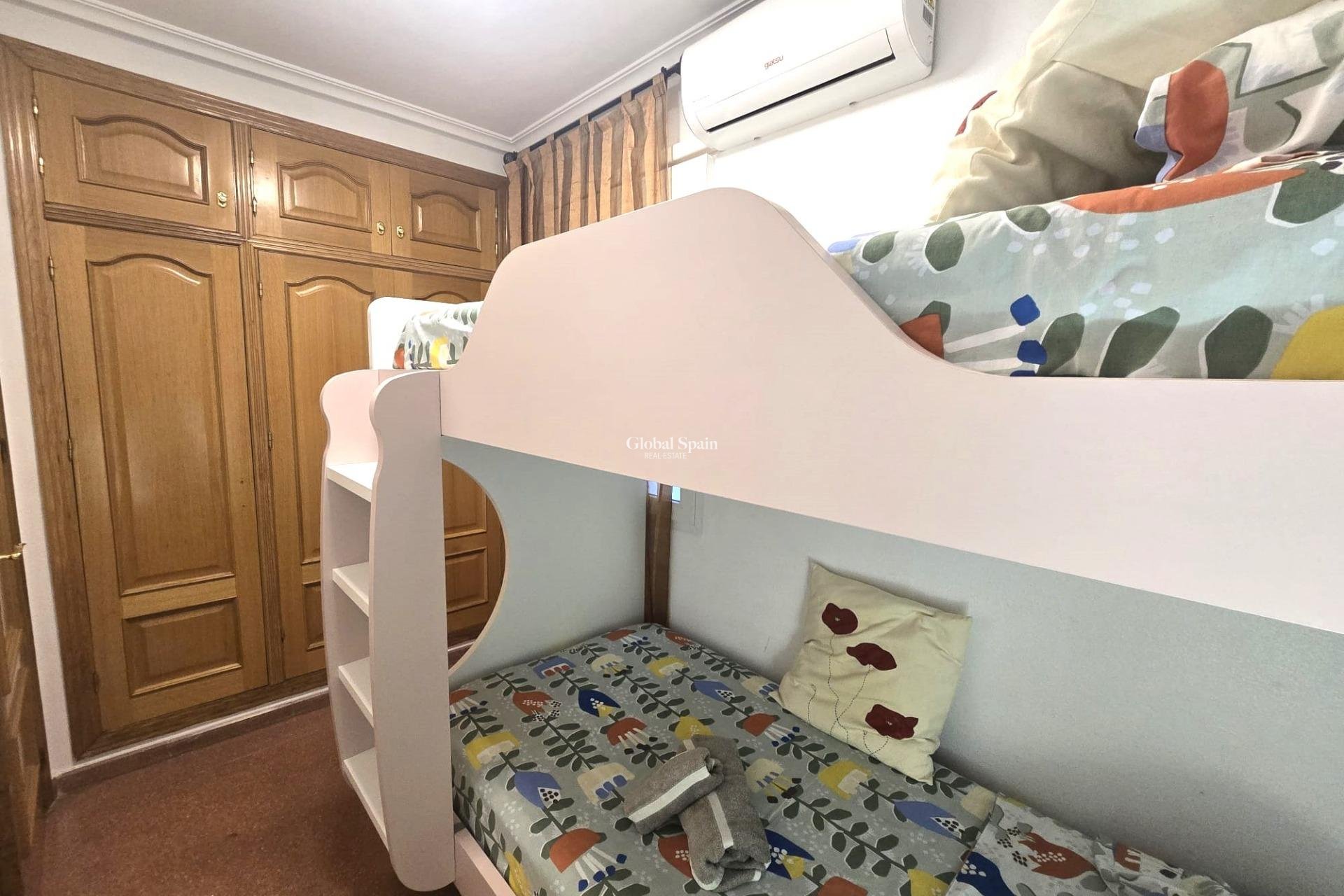Venta - APARTAMENTO -
TORREVIEJA - Las Piscinas Naturales