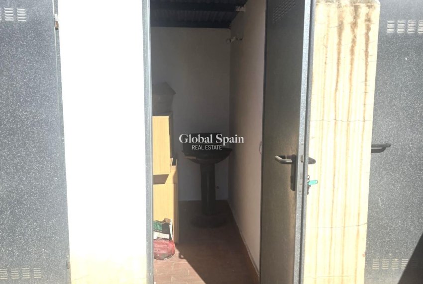 Venta - APARTAMENTO -
TORREVIEJA - Las Piscinas Naturales