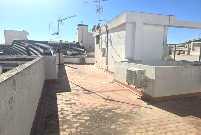 Venta - APARTAMENTO -
TORREVIEJA - Las Piscinas Naturales