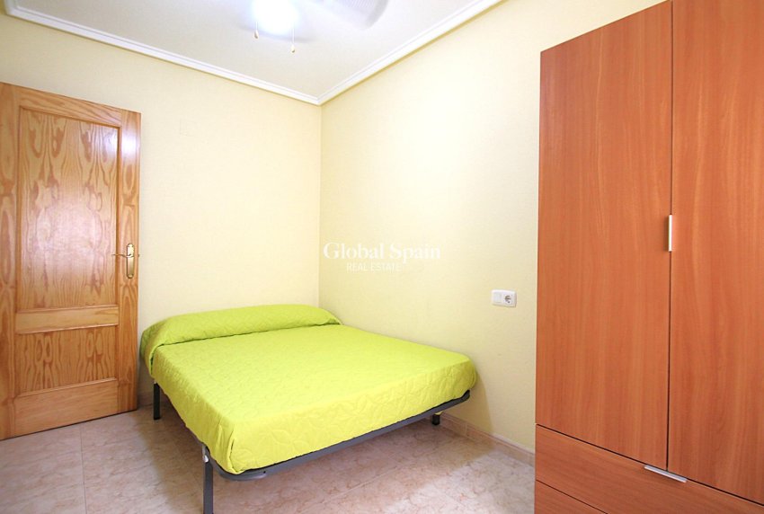 Venta - APARTAMENTO -
TORREVIEJA - Las Piscinas Naturales