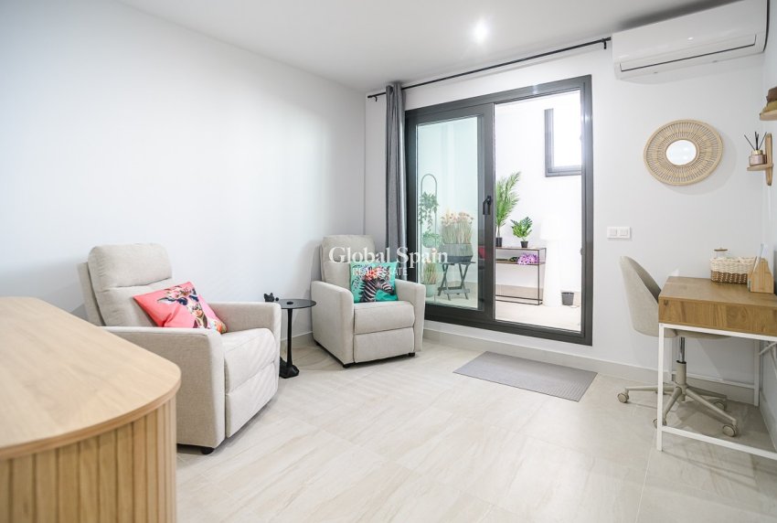 Venta - APARTAMENTO -
TORREVIEJA - LOS BALCONES - LOS ALTOS