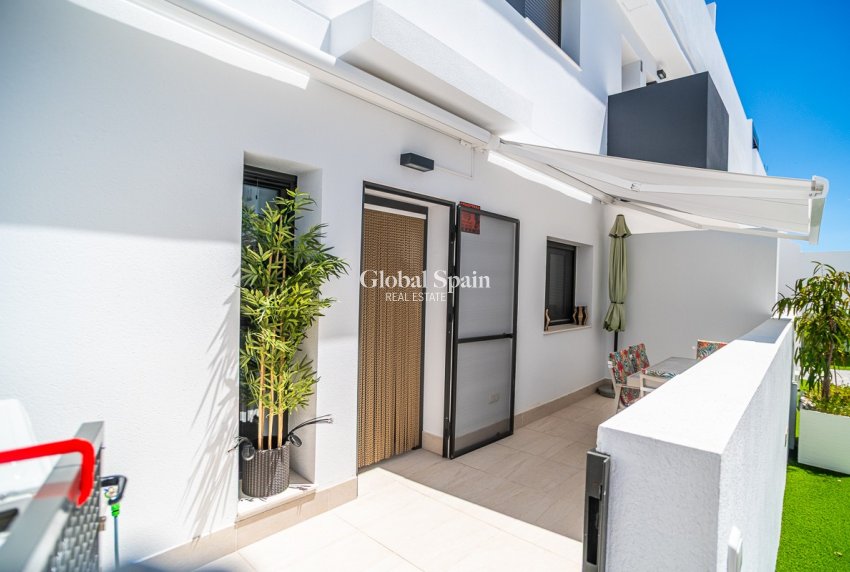 Venta - APARTAMENTO -
TORREVIEJA - LOS BALCONES - LOS ALTOS