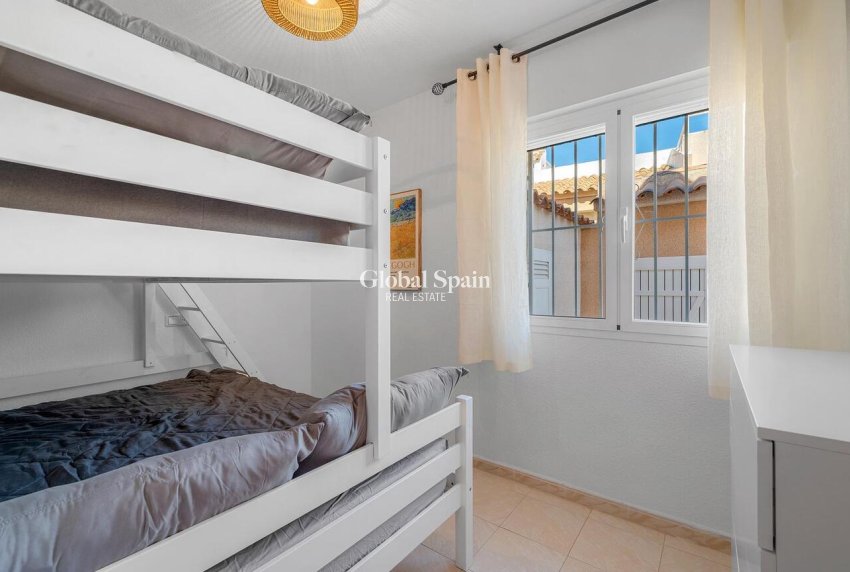 Venta - APARTAMENTO -
TORREVIEJA - LOS BALCONES - LOS ALTOS