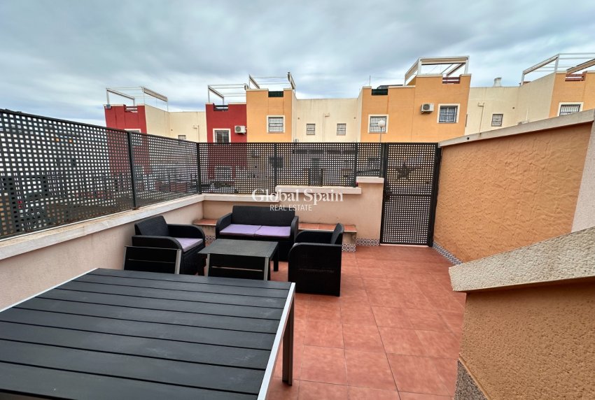 Venta - APARTAMENTO -
TORREVIEJA - LOS BALCONES - LOS ALTOS