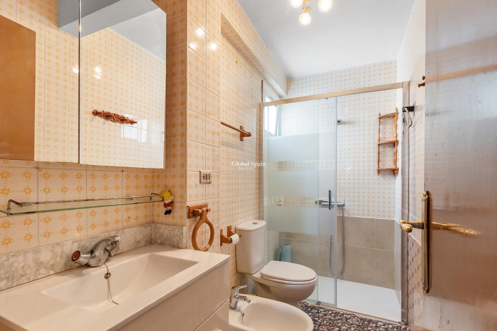Venta - APARTAMENTO -
TORREVIEJA - Los Europeos