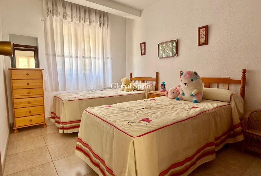 Venta - APARTAMENTO -
TORREVIEJA - Los Europeos