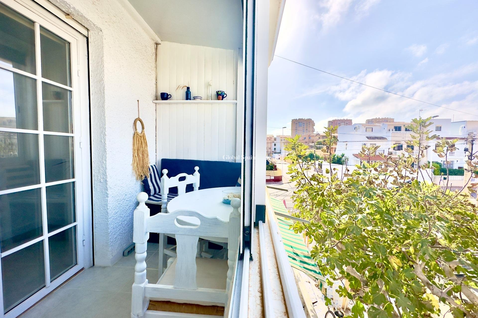 Venta - Apartamento -
TORREVIEJA - Los Frutales