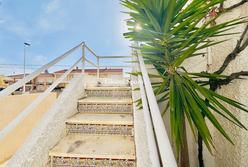 Venta - Apartamento -
TORREVIEJA - Los Frutales