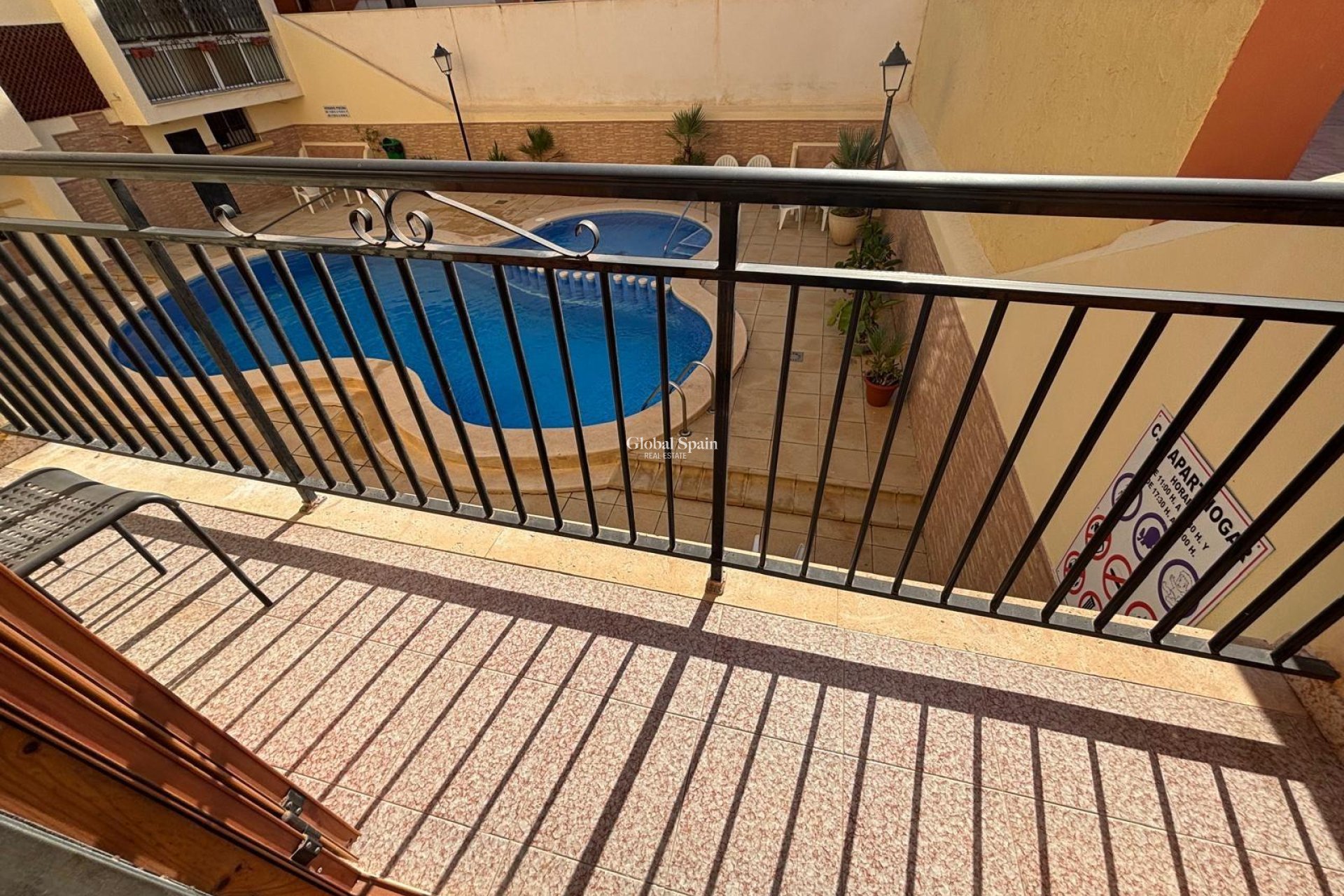 Venta - APARTAMENTO -
TORREVIEJA - Los Frutales
