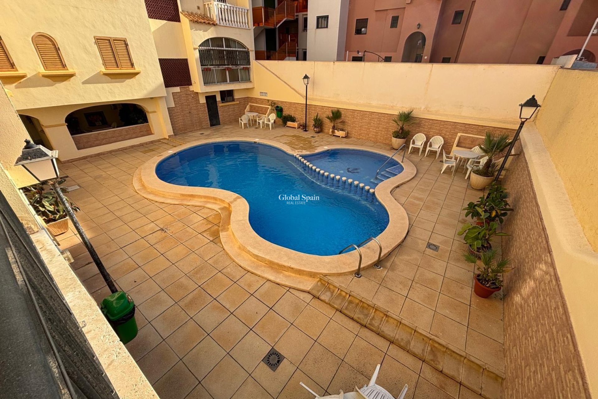 Venta - APARTAMENTO -
TORREVIEJA - Los Frutales