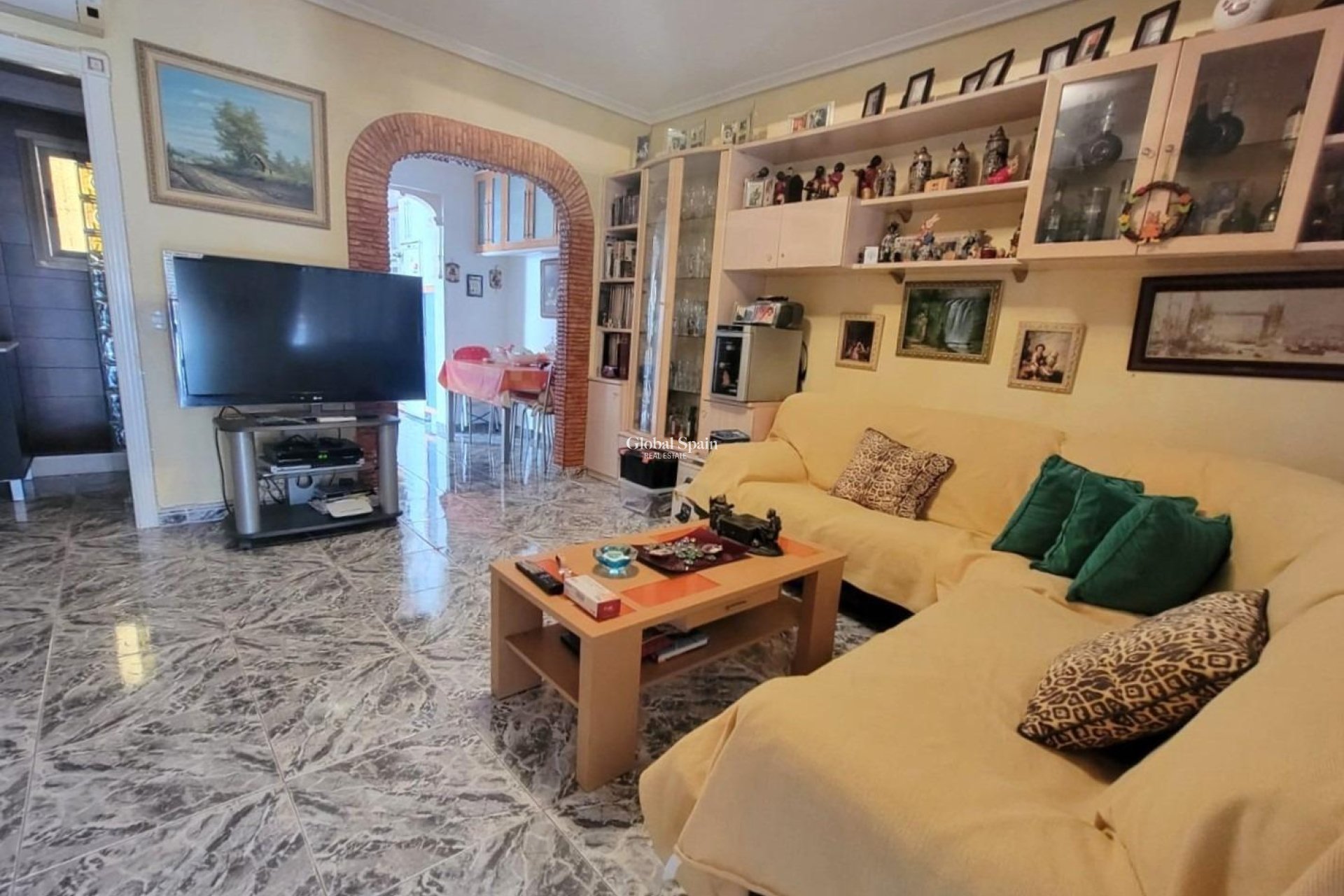 Venta - APARTAMENTO -
TORREVIEJA - Los Frutales