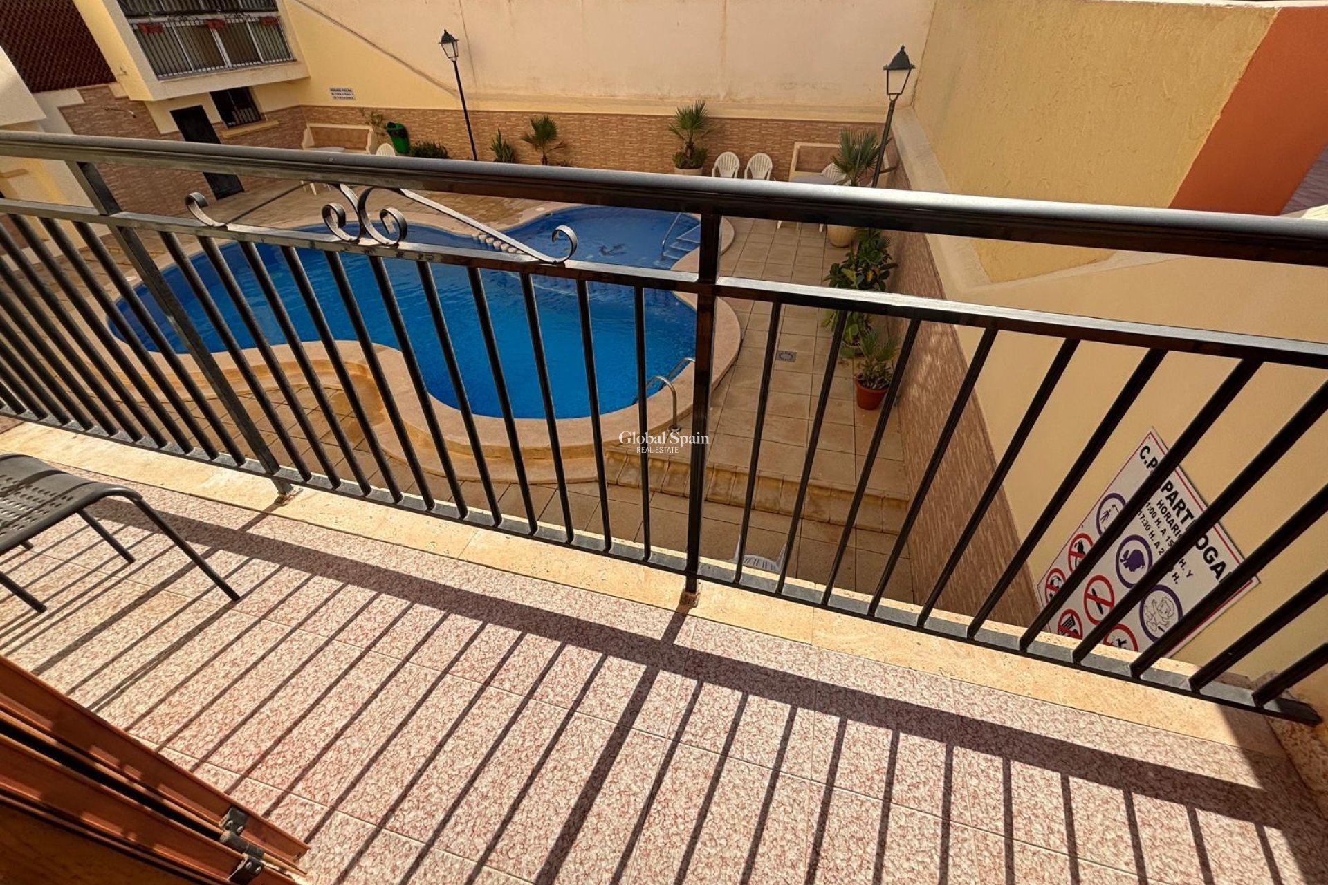 Venta - APARTAMENTO -
TORREVIEJA - Los Frutales