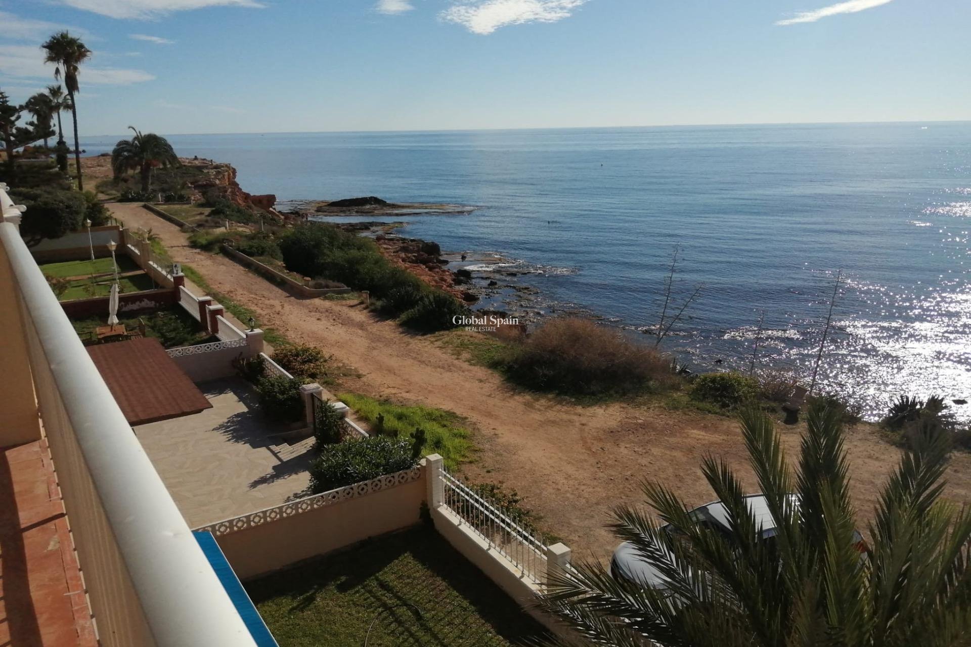 Venta - APARTAMENTO -
TORREVIEJA - Los Frutales