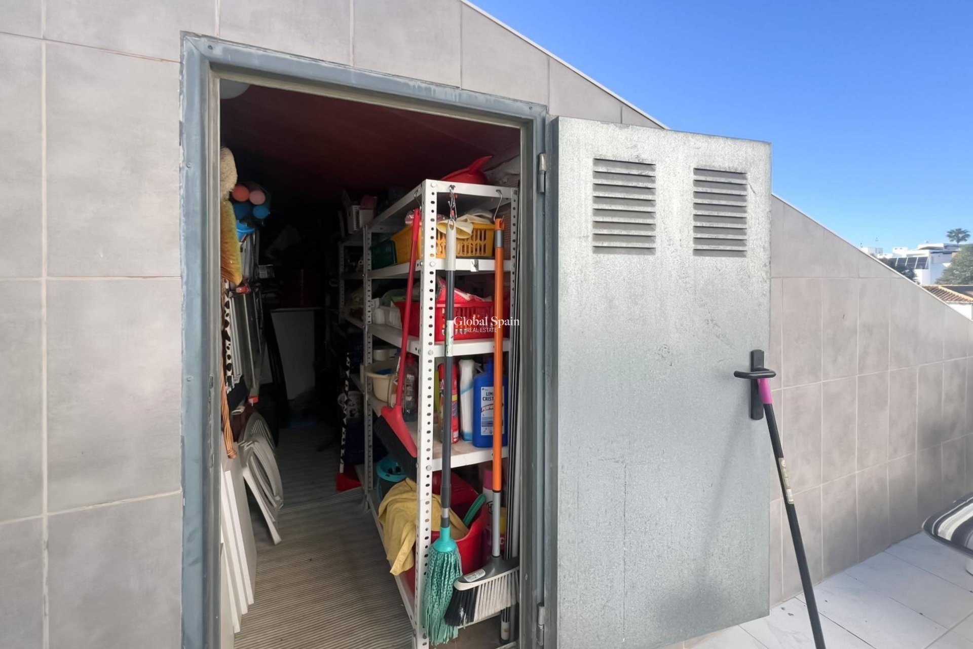 Venta - APARTAMENTO -
TORREVIEJA - Los Frutales