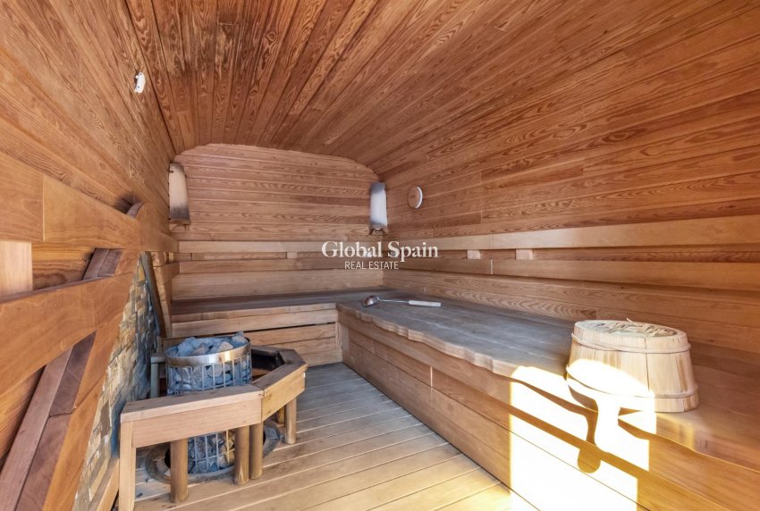 Venta - APARTAMENTO -
TORREVIEJA - Los Frutales