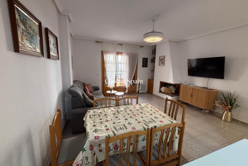 Venta - APARTAMENTO -
TORREVIEJA - Los Frutales