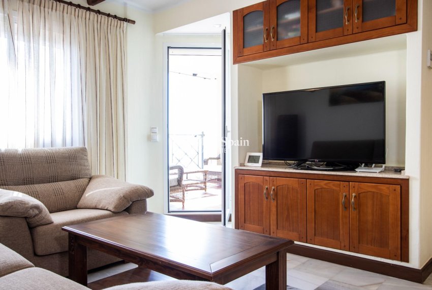 Venta - APARTAMENTO -
TORREVIEJA - Los Frutales