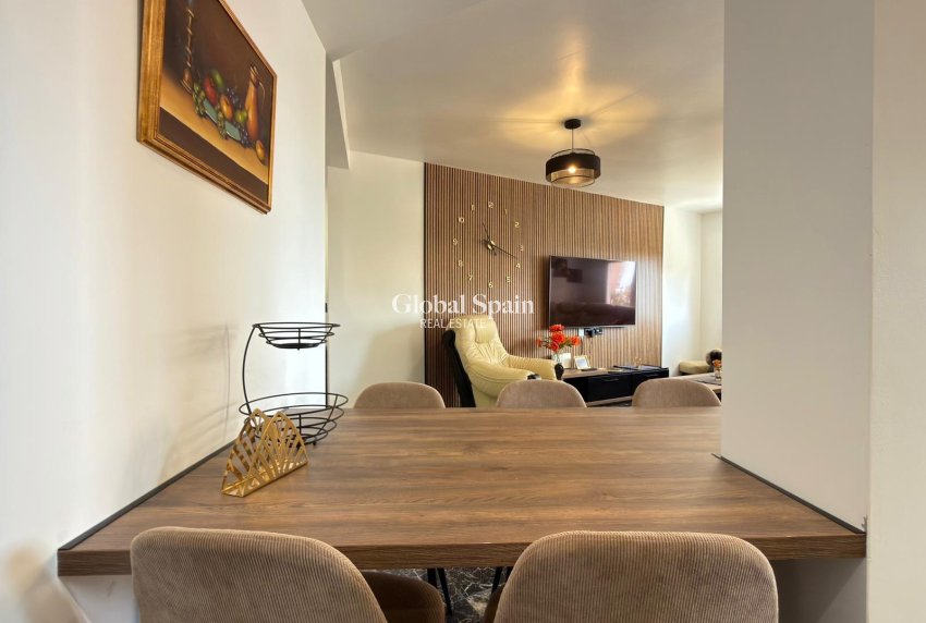Venta - APARTAMENTO -
TORREVIEJA - Los Frutales