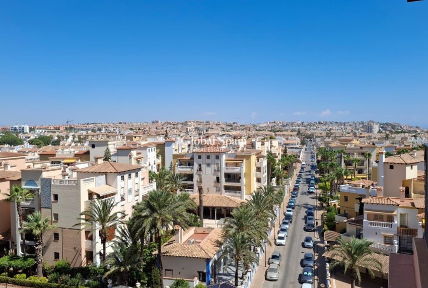 Venta - APARTAMENTO -
TORREVIEJA - Los Frutales