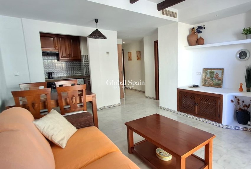 Venta - APARTAMENTO -
TORREVIEJA - Los Frutales