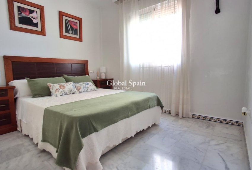 Venta - APARTAMENTO -
TORREVIEJA - Los Frutales