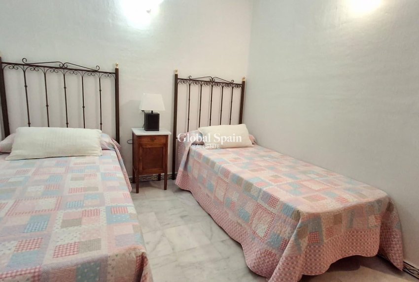 Venta - APARTAMENTO -
TORREVIEJA - Los Frutales