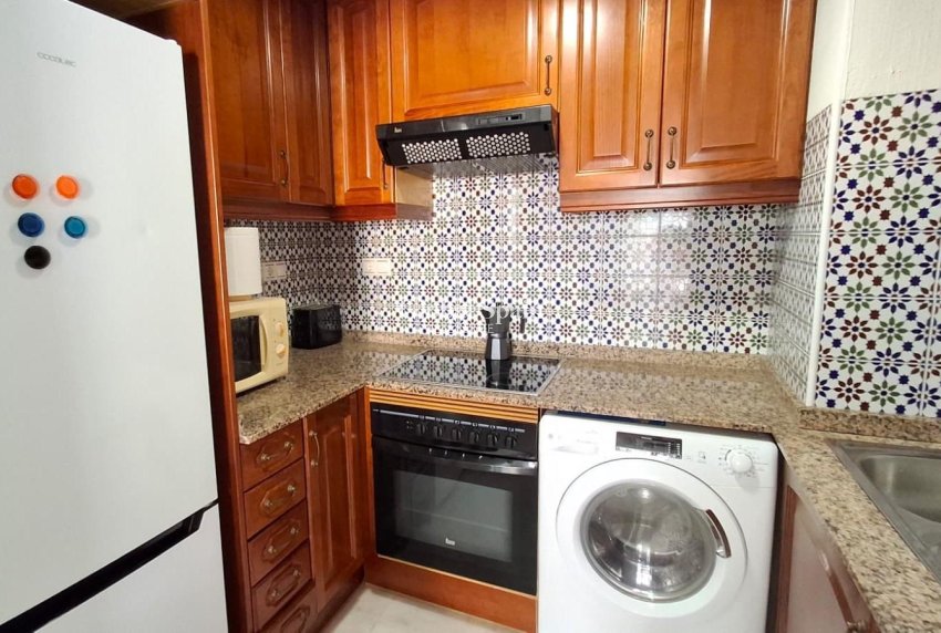 Venta - APARTAMENTO -
TORREVIEJA - Los Frutales