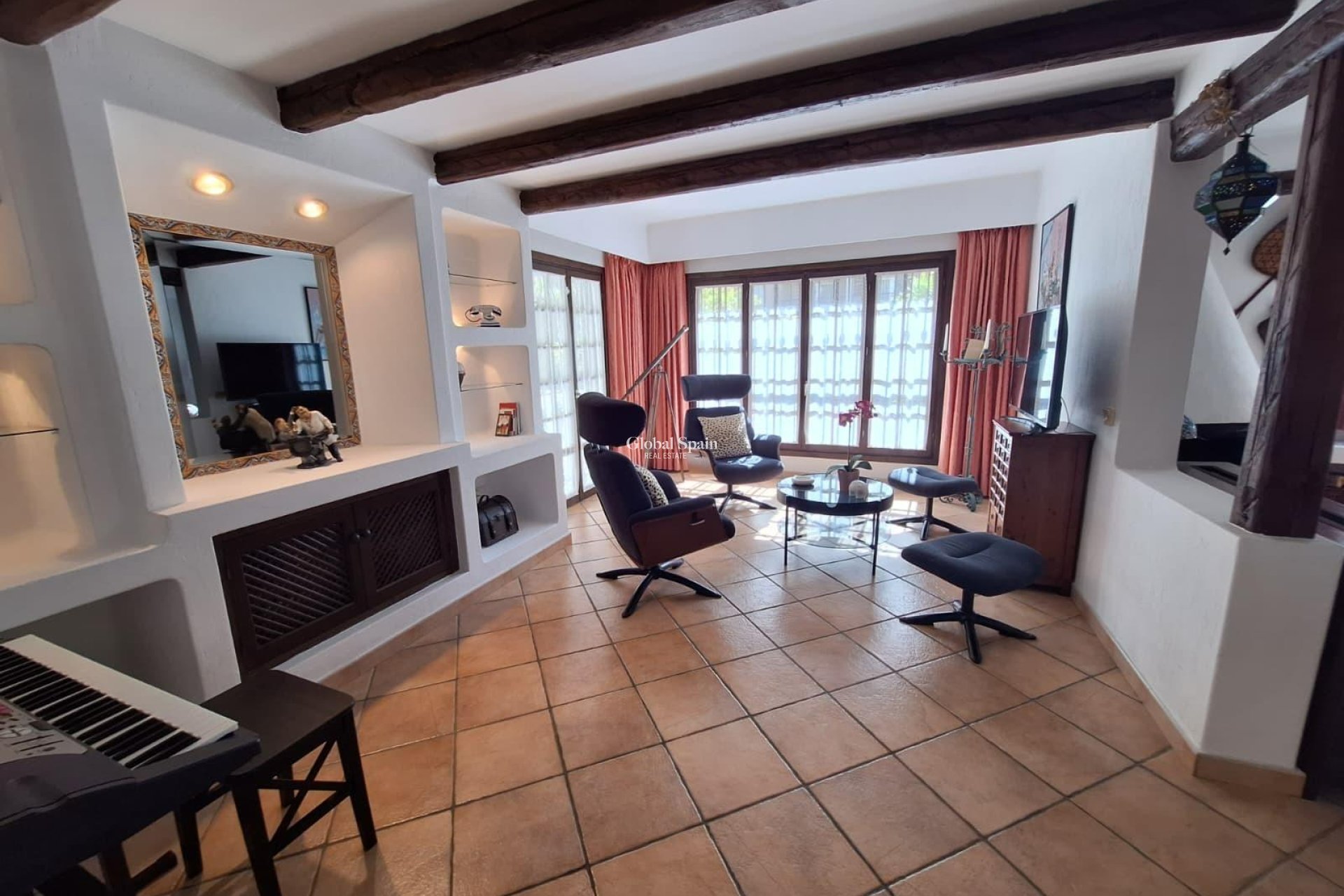 Venta - APARTAMENTO -
TORREVIEJA - Los Frutales