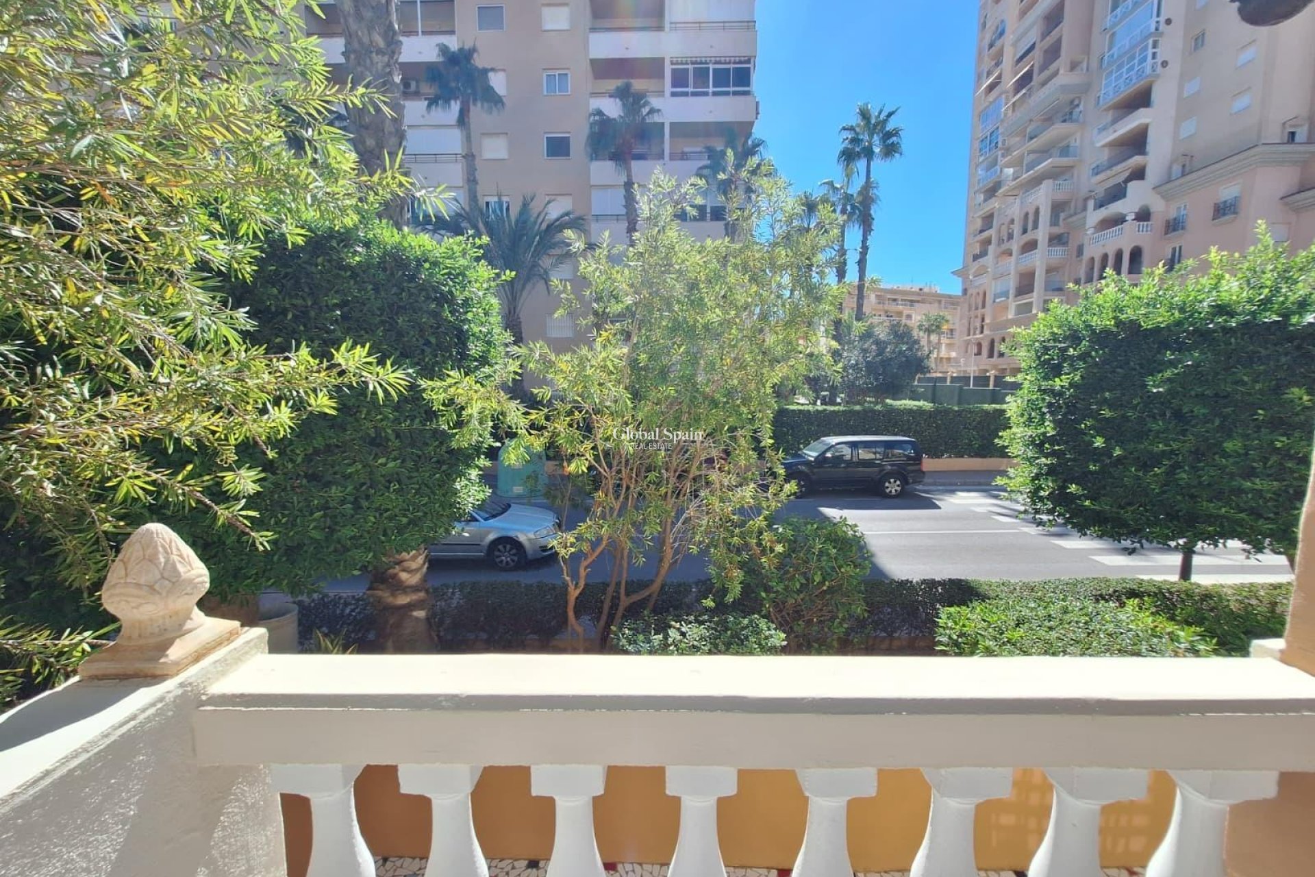 Venta - APARTAMENTO -
TORREVIEJA - Los Frutales
