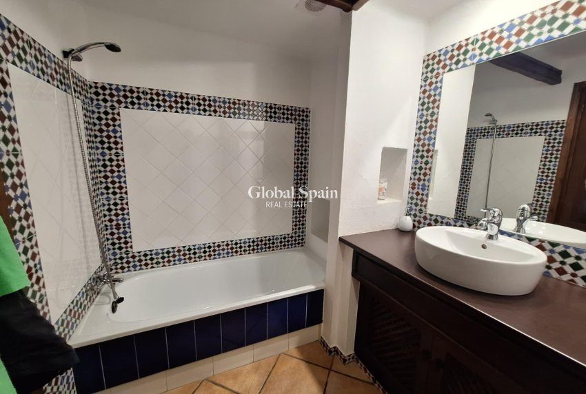 Venta - APARTAMENTO -
TORREVIEJA - Los Frutales